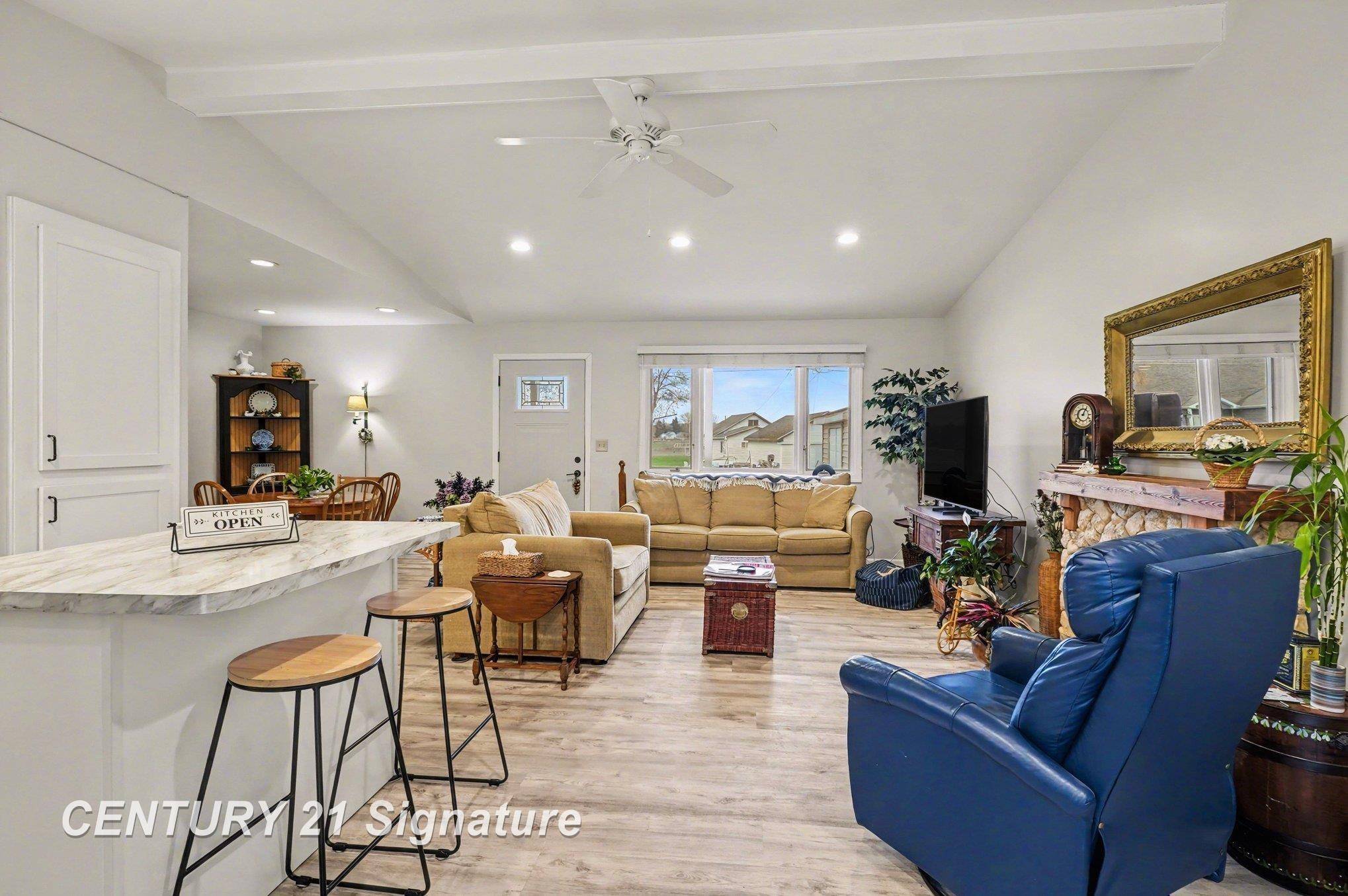 5430 S Pine ST, Billings Twp, MI 48612