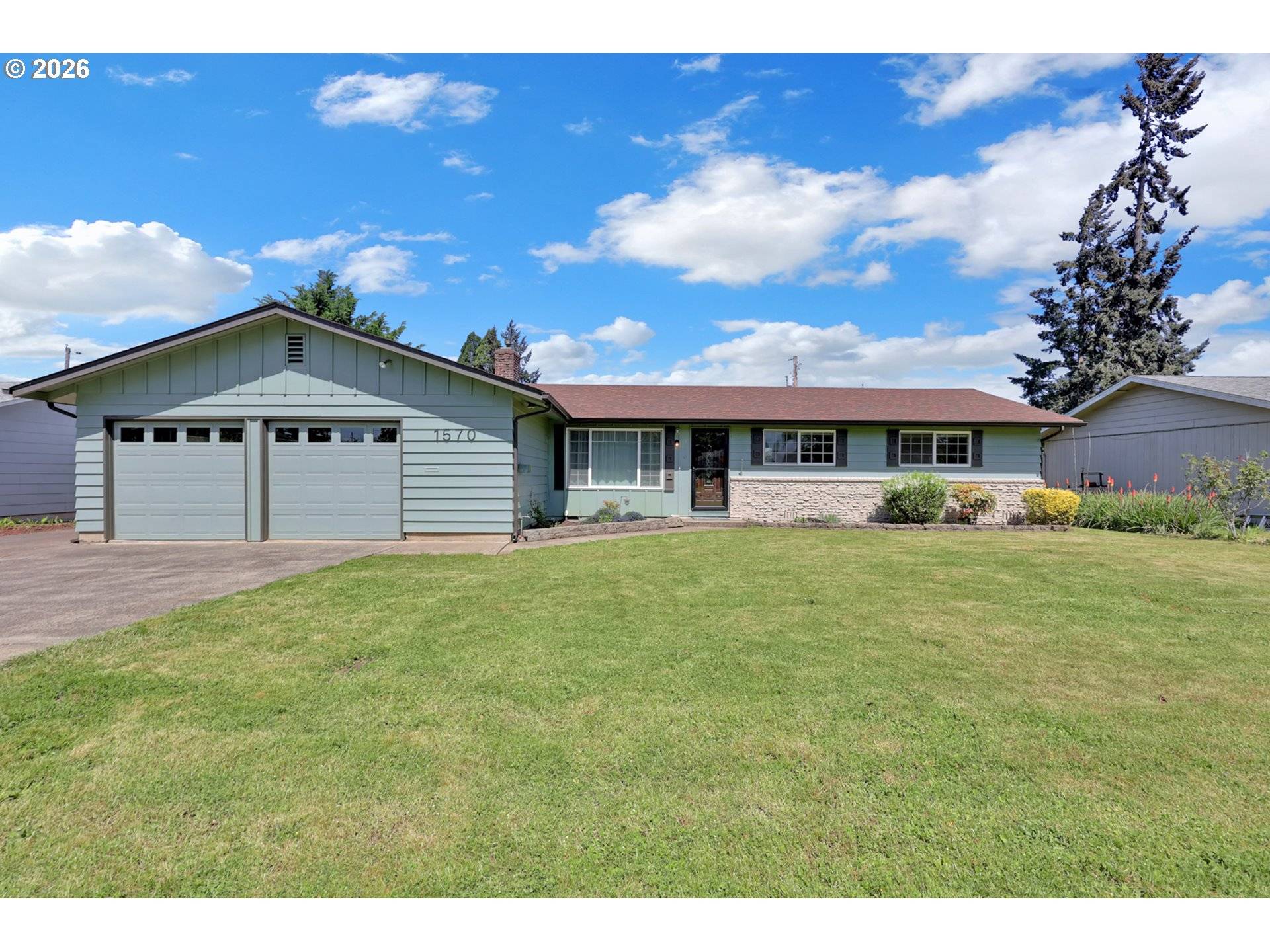 1570 HAYDEN BRIDGE RD, Springfield, OR 97477