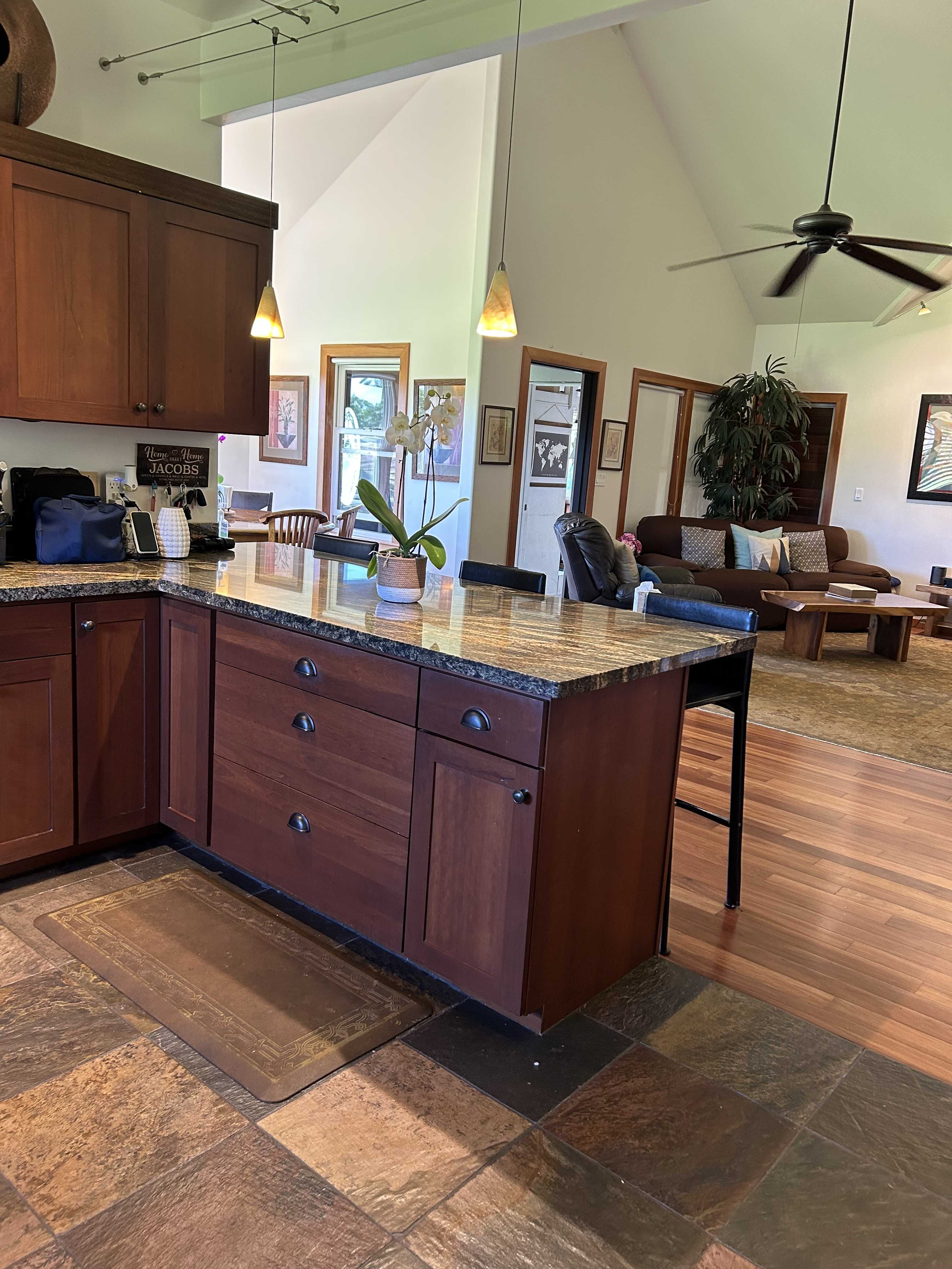 6670-G KAHUNA RD #2, Kapaa, HI 96746