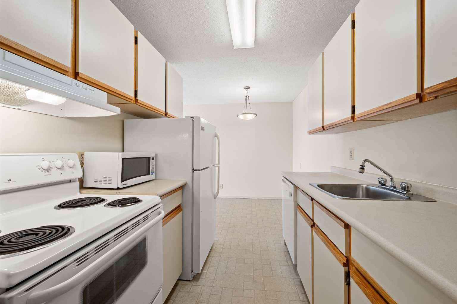 3002 56 AVE #309, Lloydminster, AB T9V 1Z7