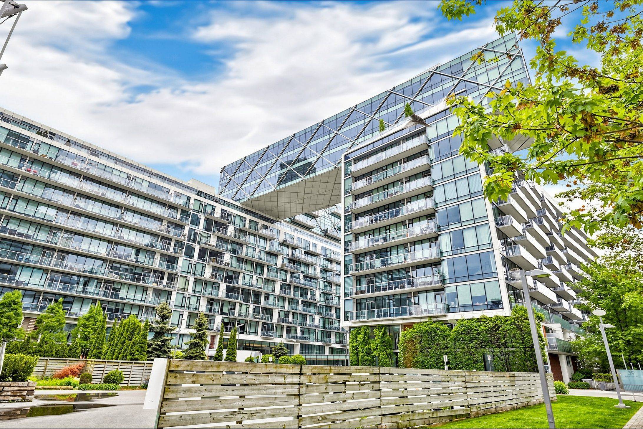 39 Queens Quay E #TH115, Toronto C08, ON M5E 0A5