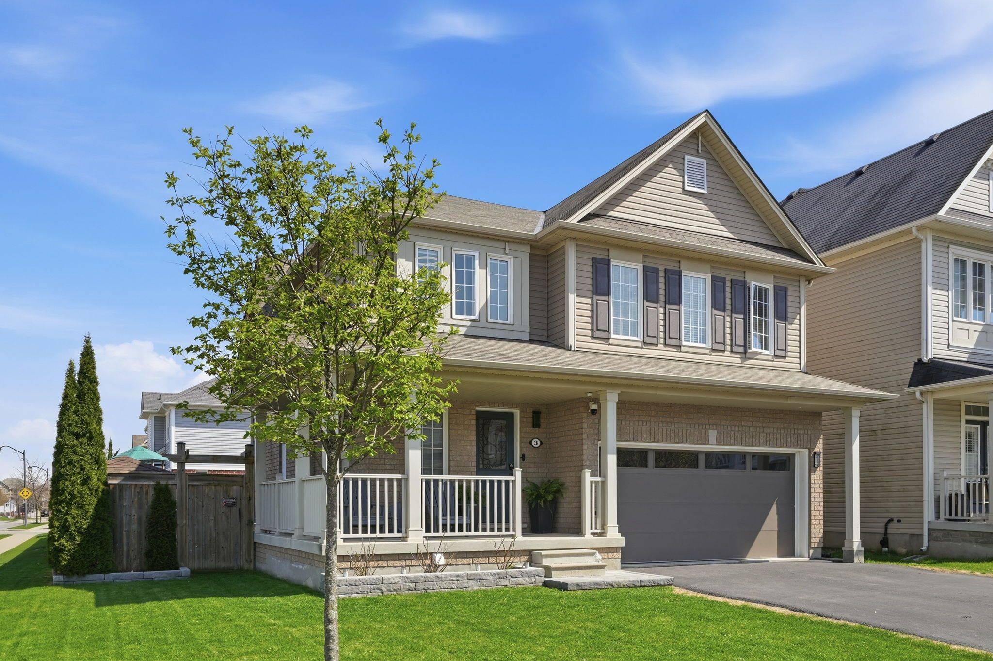 3 Cleghorn DR, Hamilton, ON L0R 1C0
