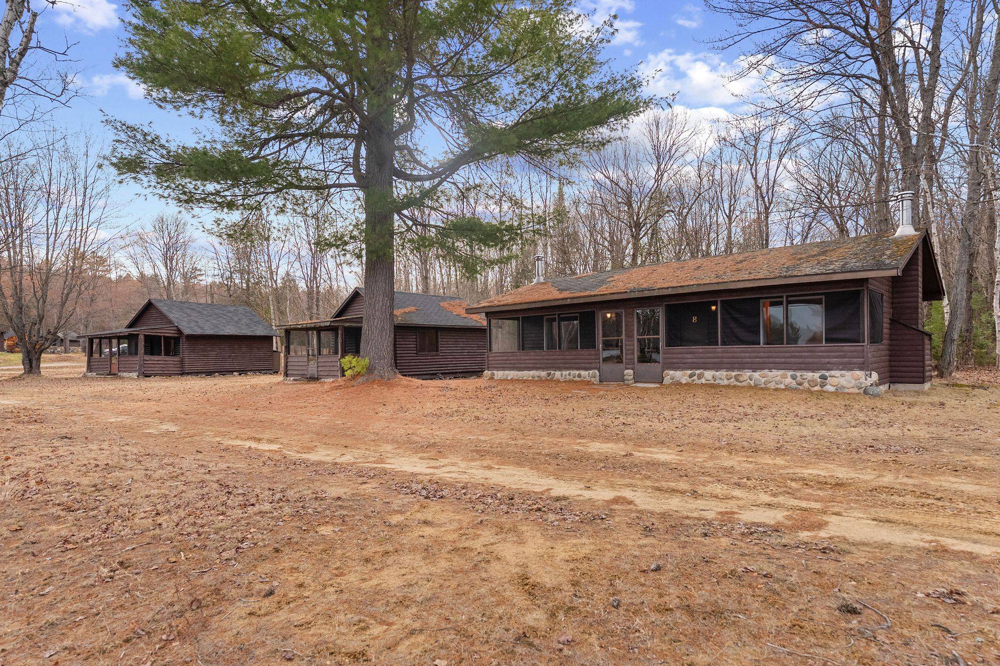 104 K/O Lodge TRL, Laurentian Hills, ON K0J 1P0