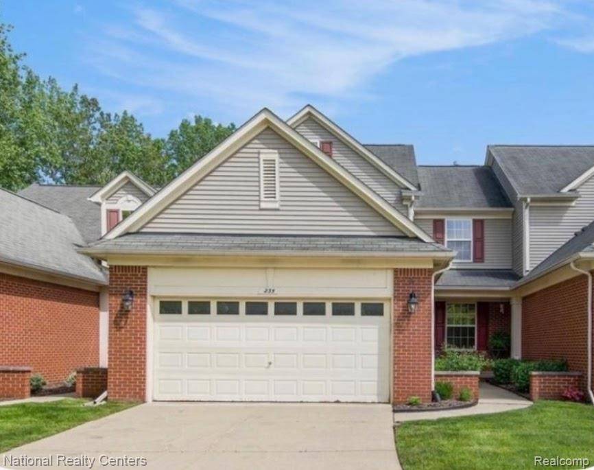 43651 Cherrywood LN, Cantonchartertownship_wayne, MI 48188