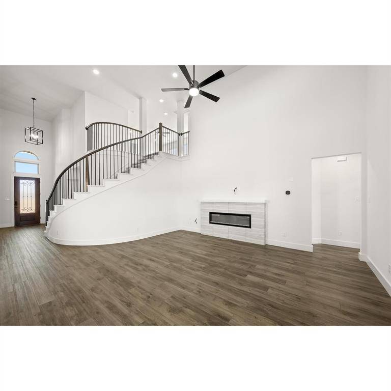 1825 River Hills Court, Midlothian, TX 76065