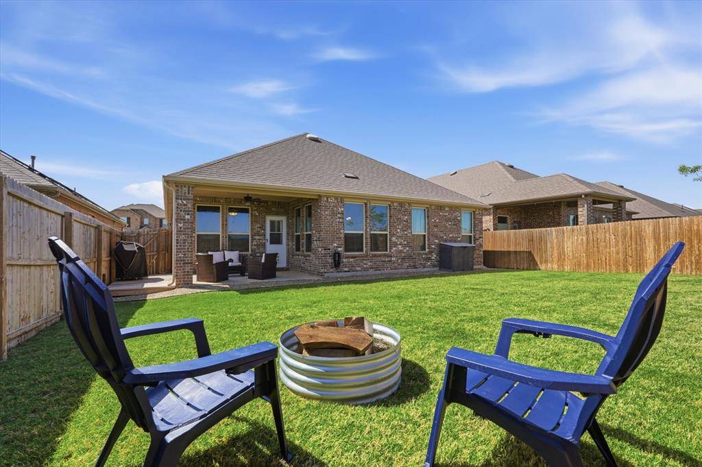10709 Table Bluff Street, Aubrey, TX 76227
