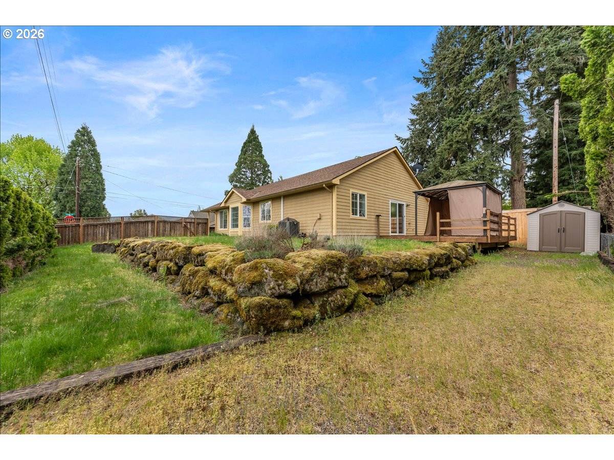 1123 GRANT ST, Oregon City, OR 97045