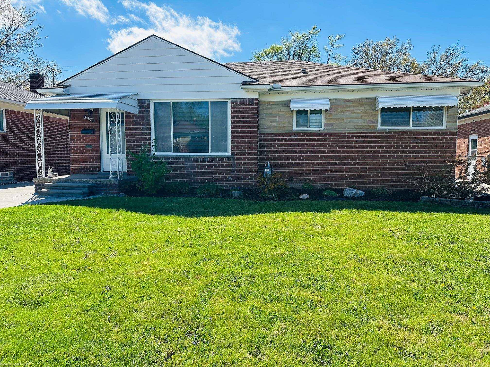 25925 Harmon ST, Stclairshorescity_macomb, MI 48081