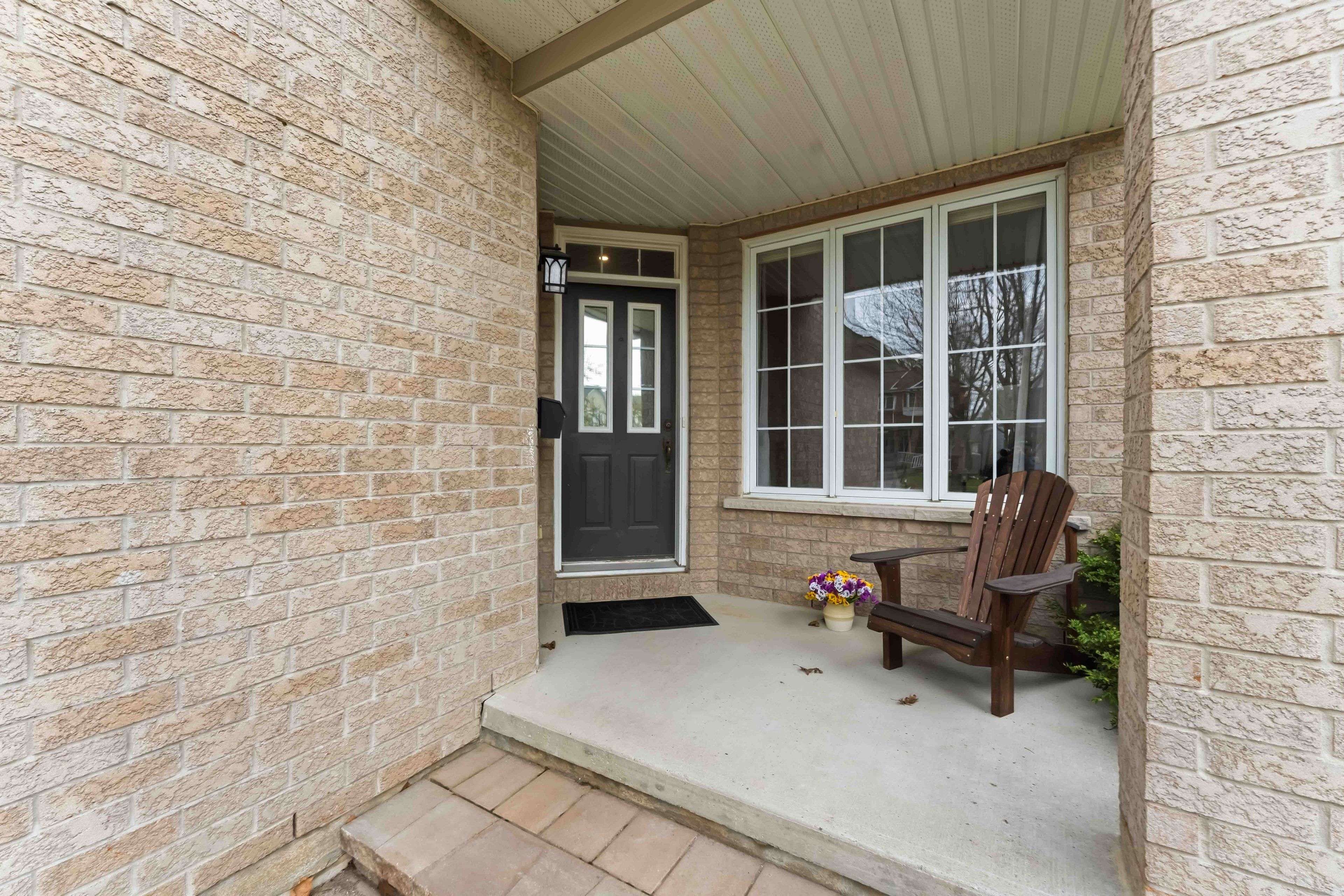 22 Oak Grove ST, Barrhaven, ON K2G 6R4