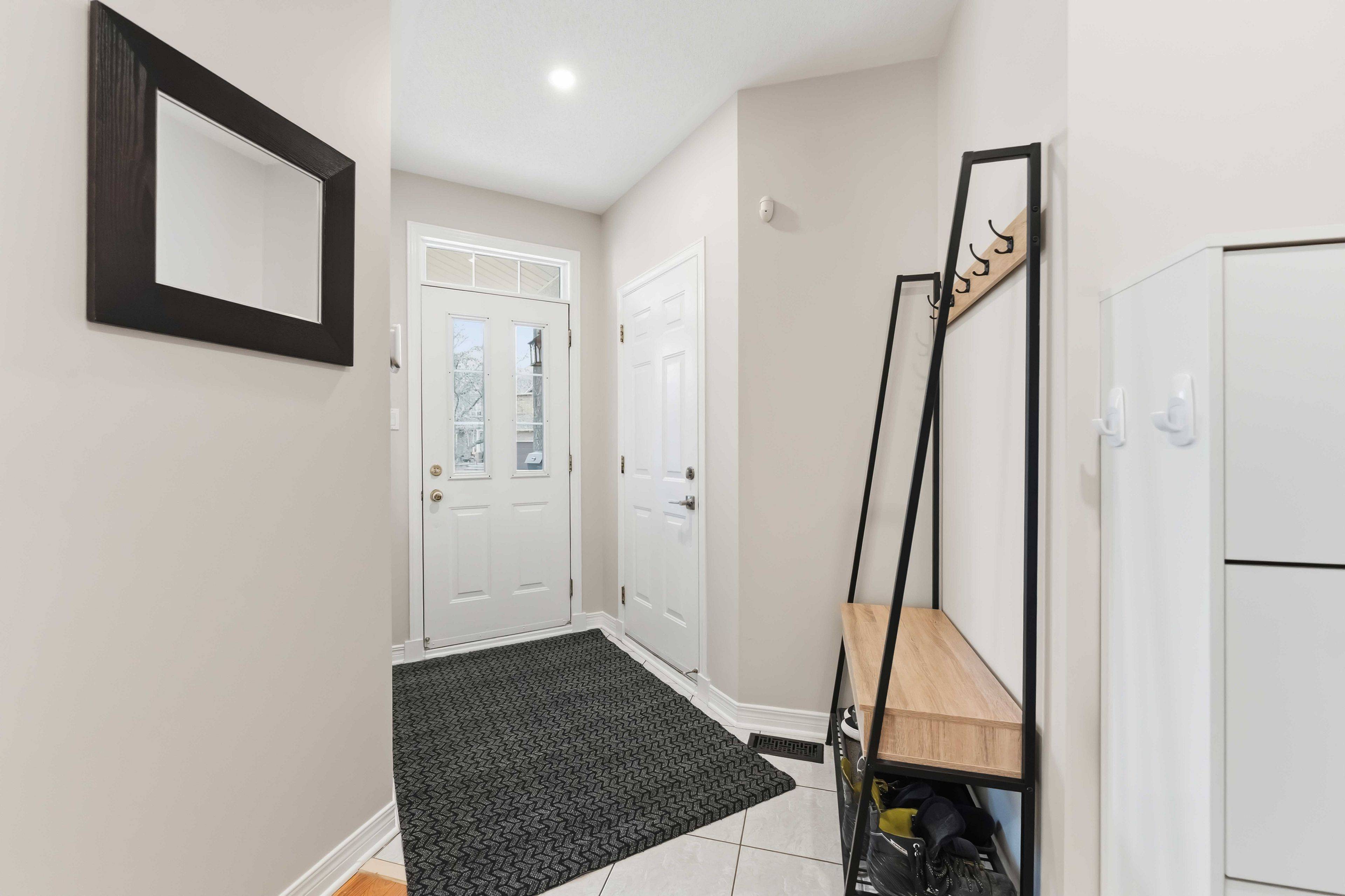 22 Oak Grove ST, Barrhaven, ON K2G 6R4