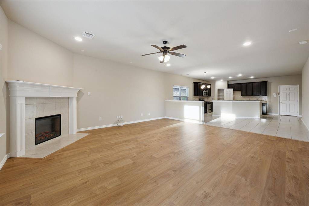 1916 Megan Creek Drive, Little Elm, TX 75068