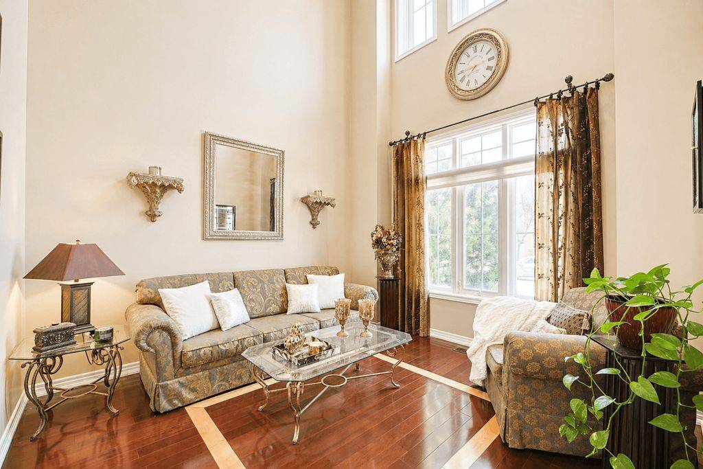 2020 Solar PL, Oshawa, ON L1L 0A4