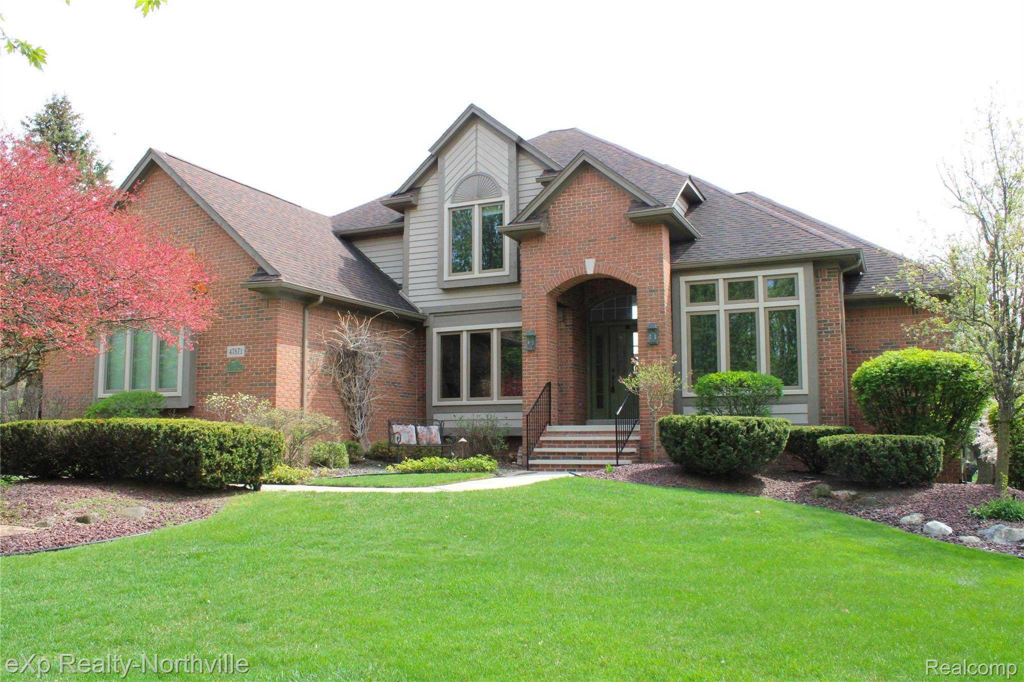 47671 Stratford DR, Cantonchartertownship_wayne, MI 48187