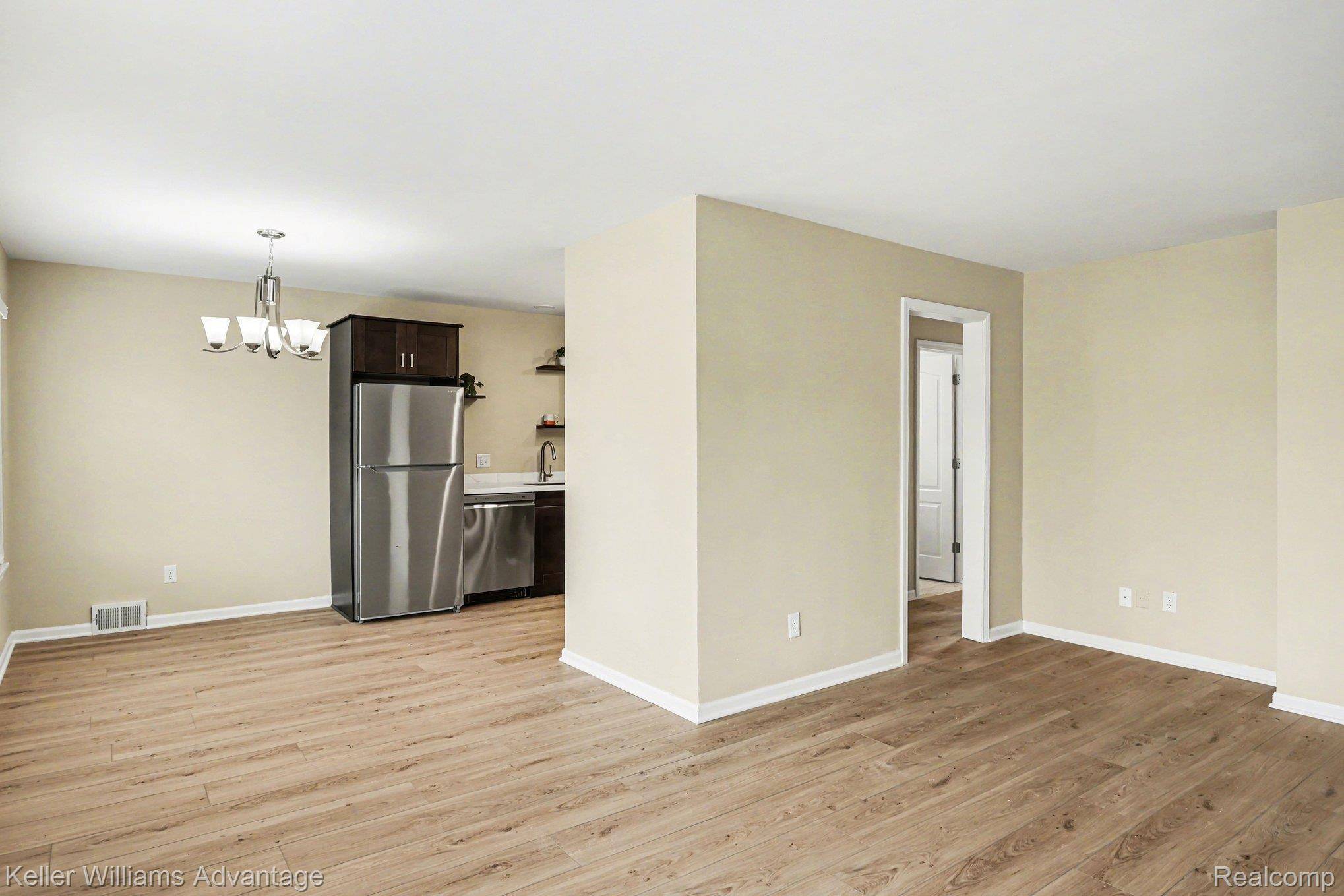 32718 Grand River AVE #C10, Farmingtoncity_oakland, MI 48336