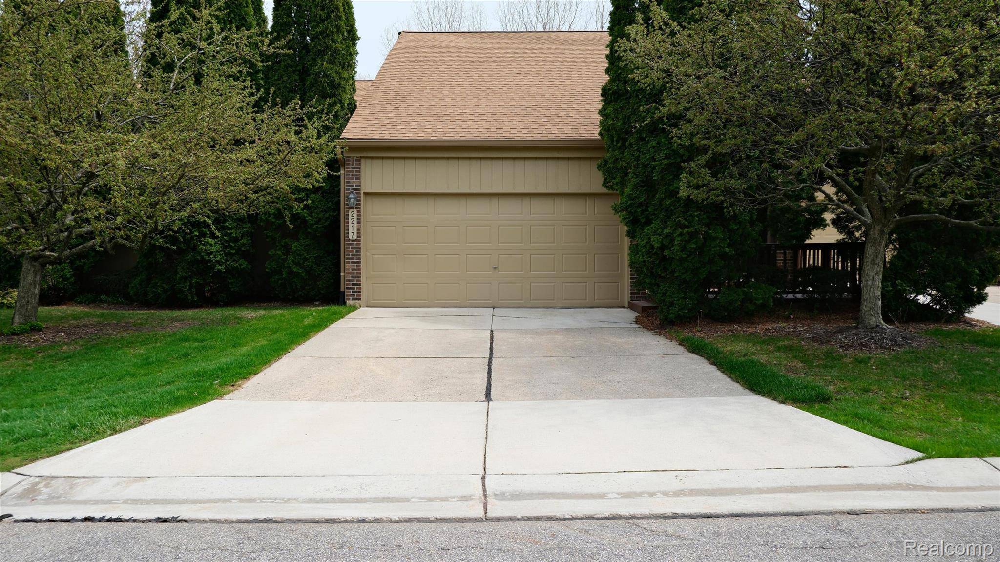 2217 Siboney CT, Rochester Hills, MI 48309