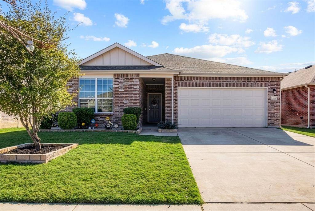 2432 Barzona Drive, Fort Worth, TX 76131