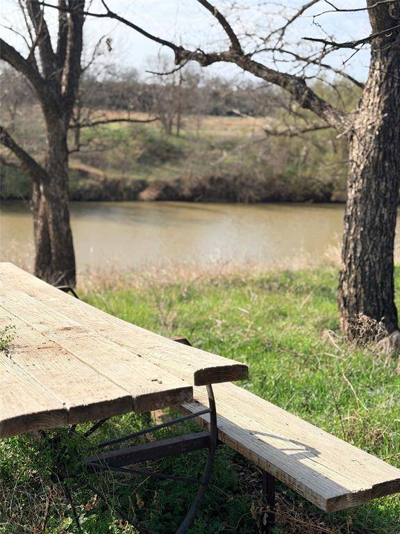 402 S CR 433, Mullin, TX 76864