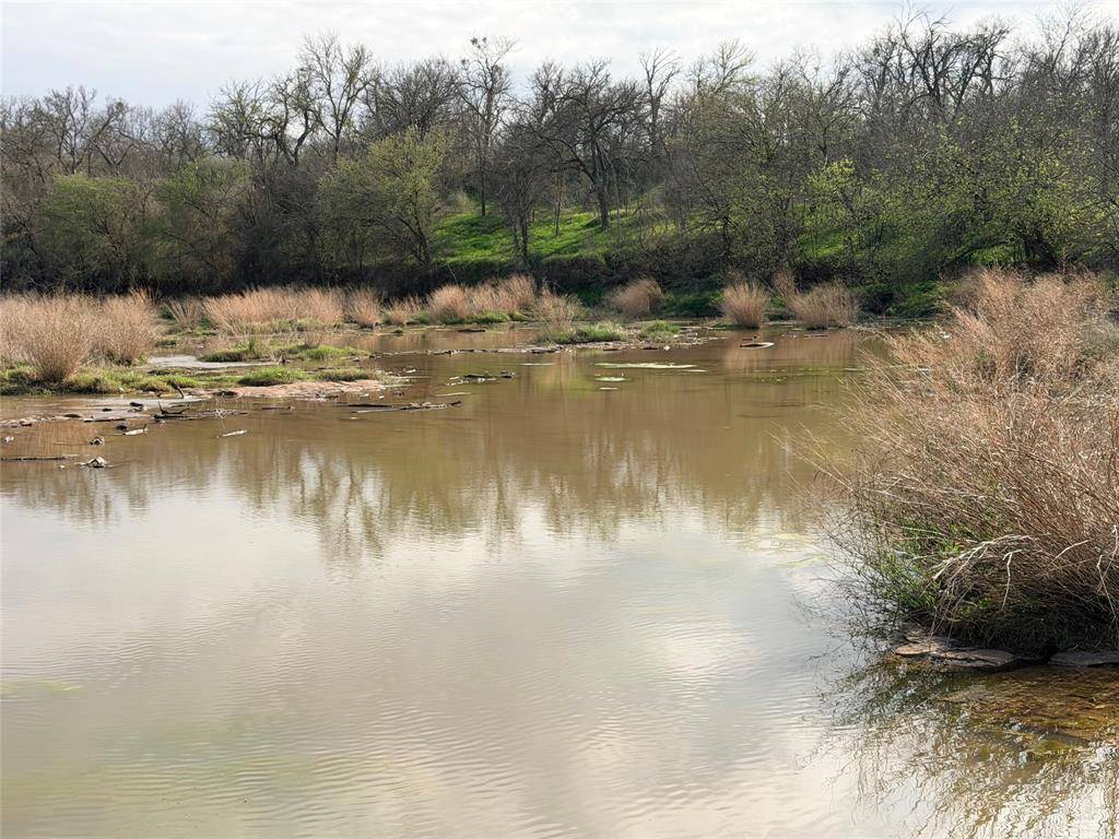 402 S CR 433, Mullin, TX 76864