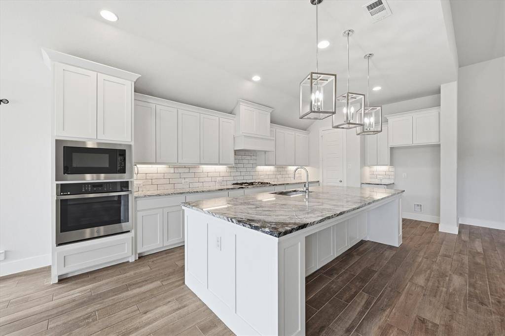 1617 Cygnet Court, Van Alstyne, TX 75495