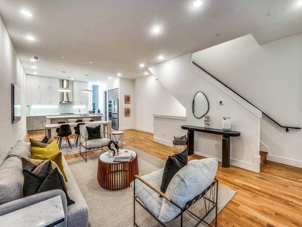 426 W 9th Street #105, Dallas, TX 75208