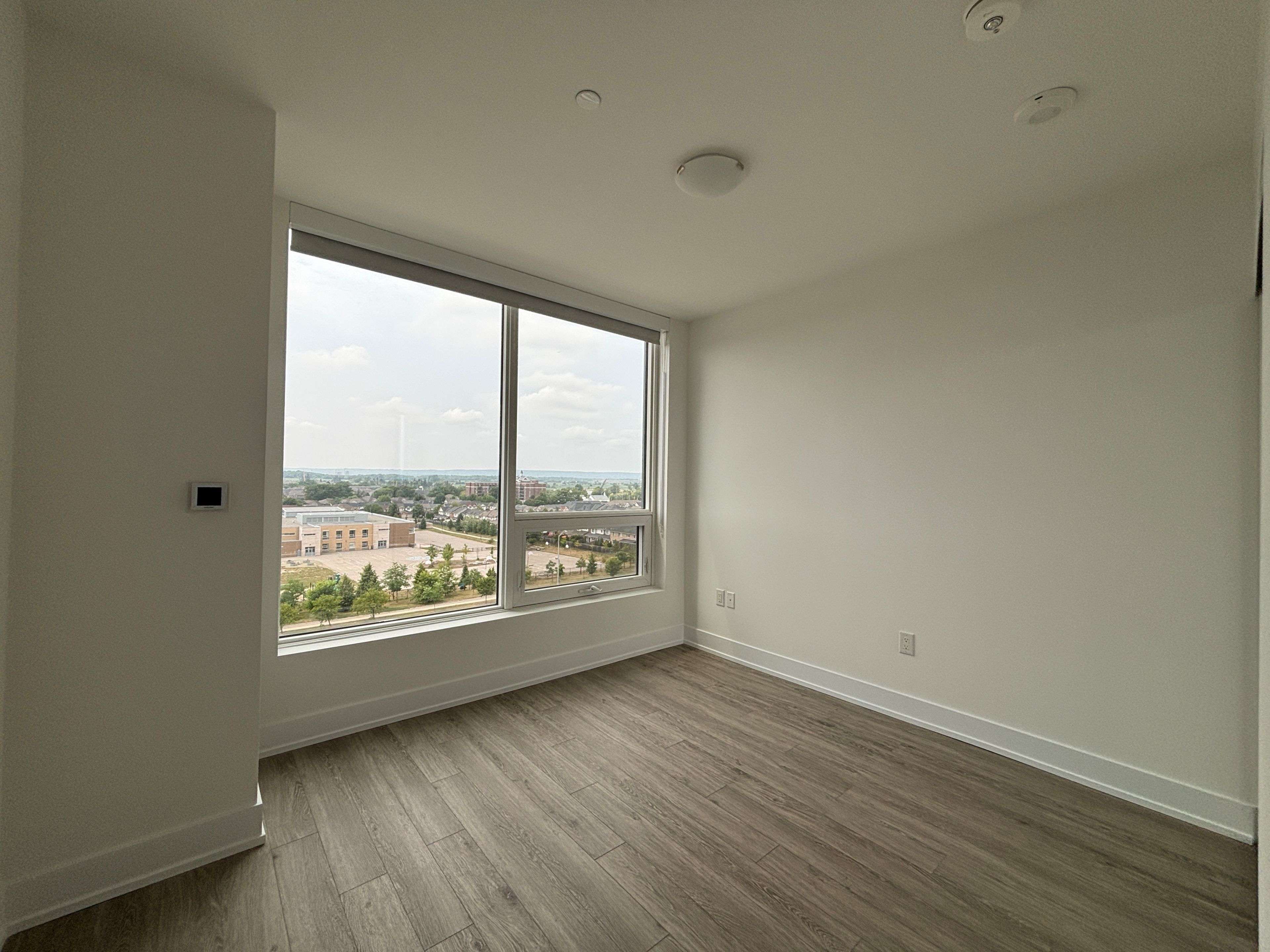 2450 Old Bronte RD #631, Oakville, ON L6M 4J2