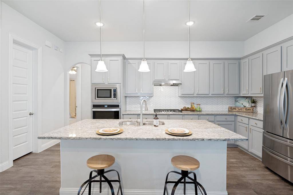 2420 Valley Lane, Carrollton, TX 75010