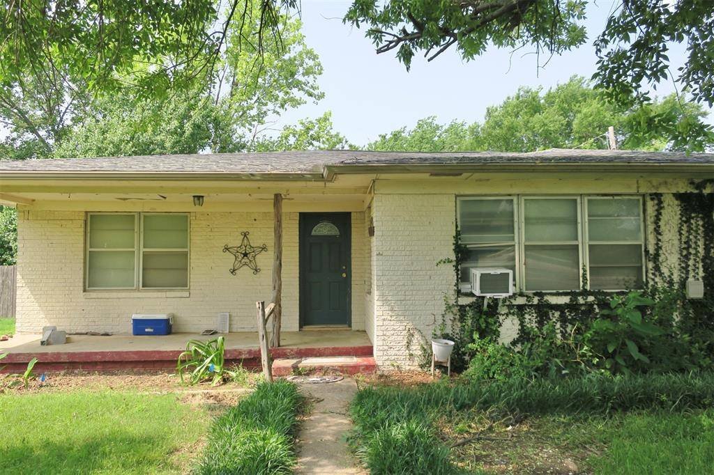 1689 N Highway 81 N, Bowie, TX 76230