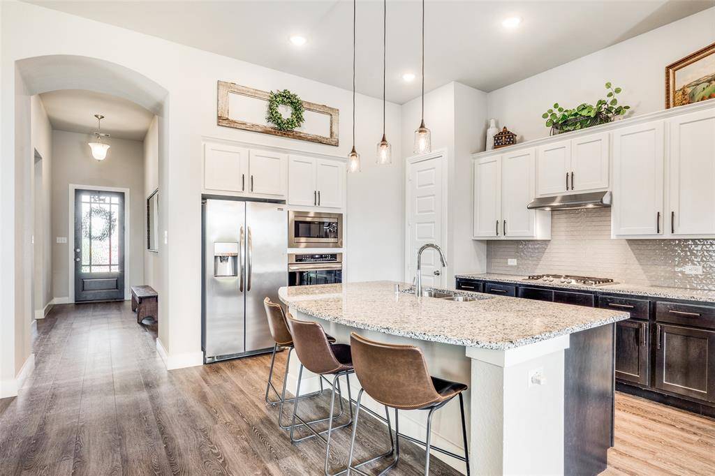 1412 Eclipse Road, Aubrey, TX 76227