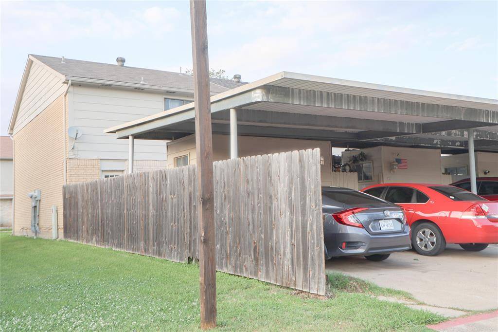 99 W Mountain Creek Drive, Grand Prairie, TX 75052