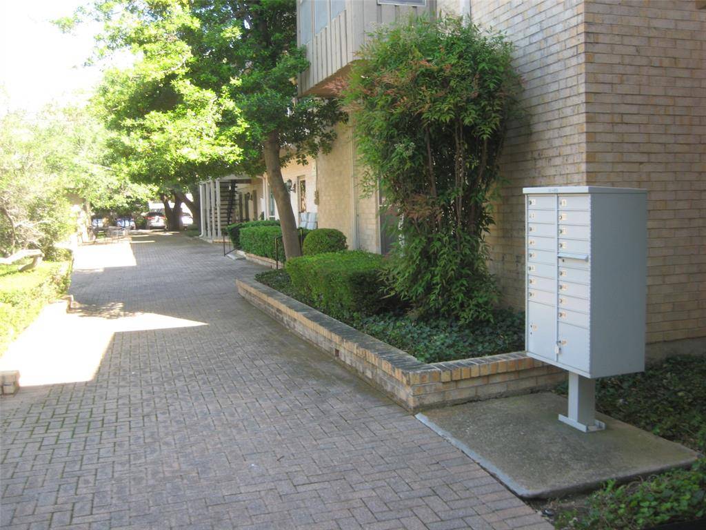 4320 S Bellaire Drive S #114W, Fort Worth, TX 76109