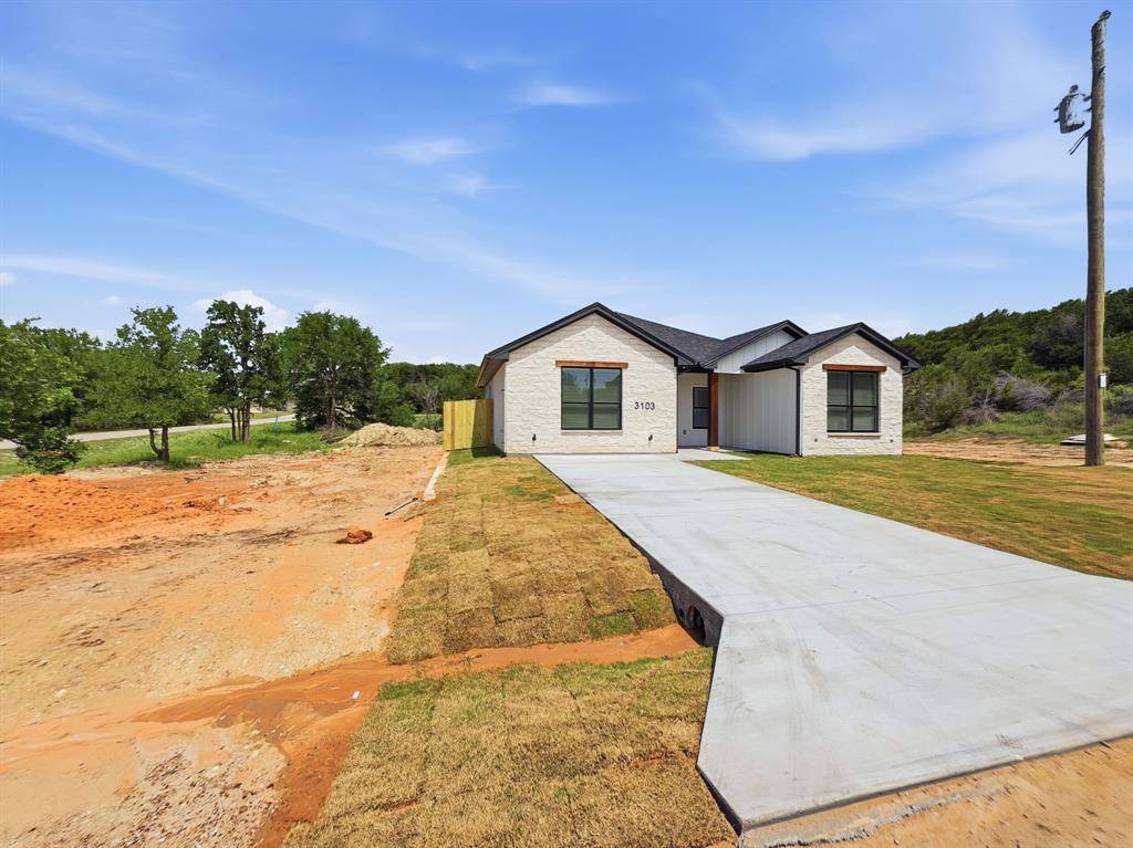 3103 Neches River Trail, Granbury, TX 76048