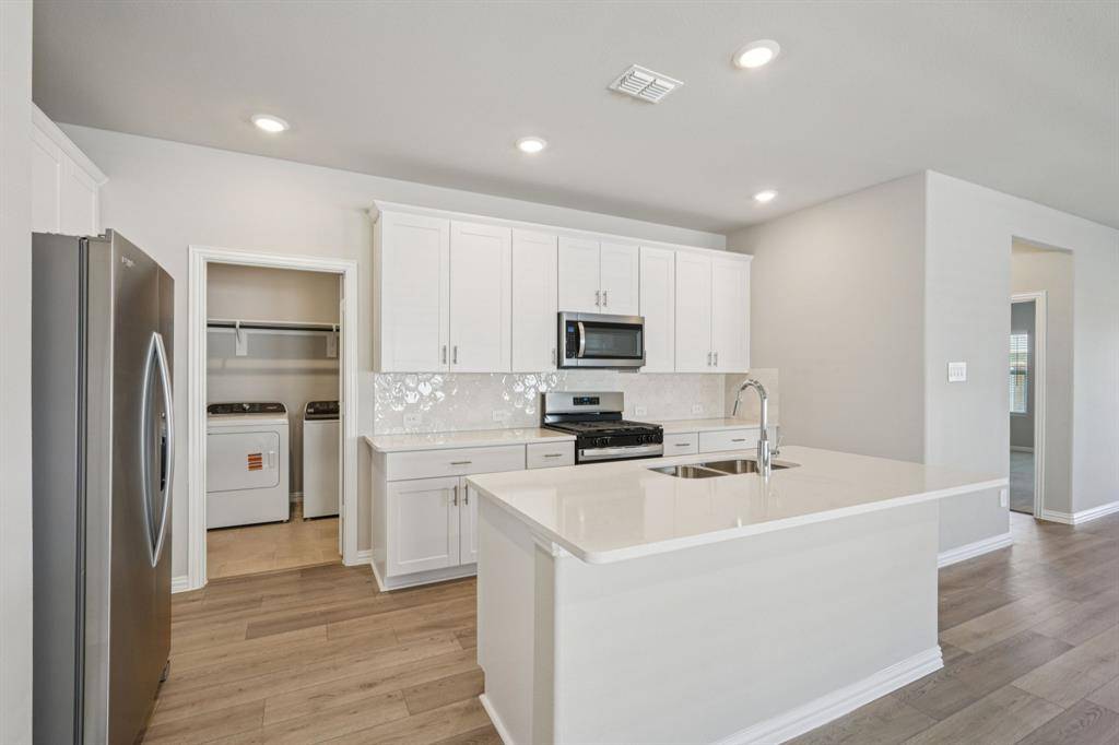 3518 Bridgeport Drive, Farmersville, TX 75442