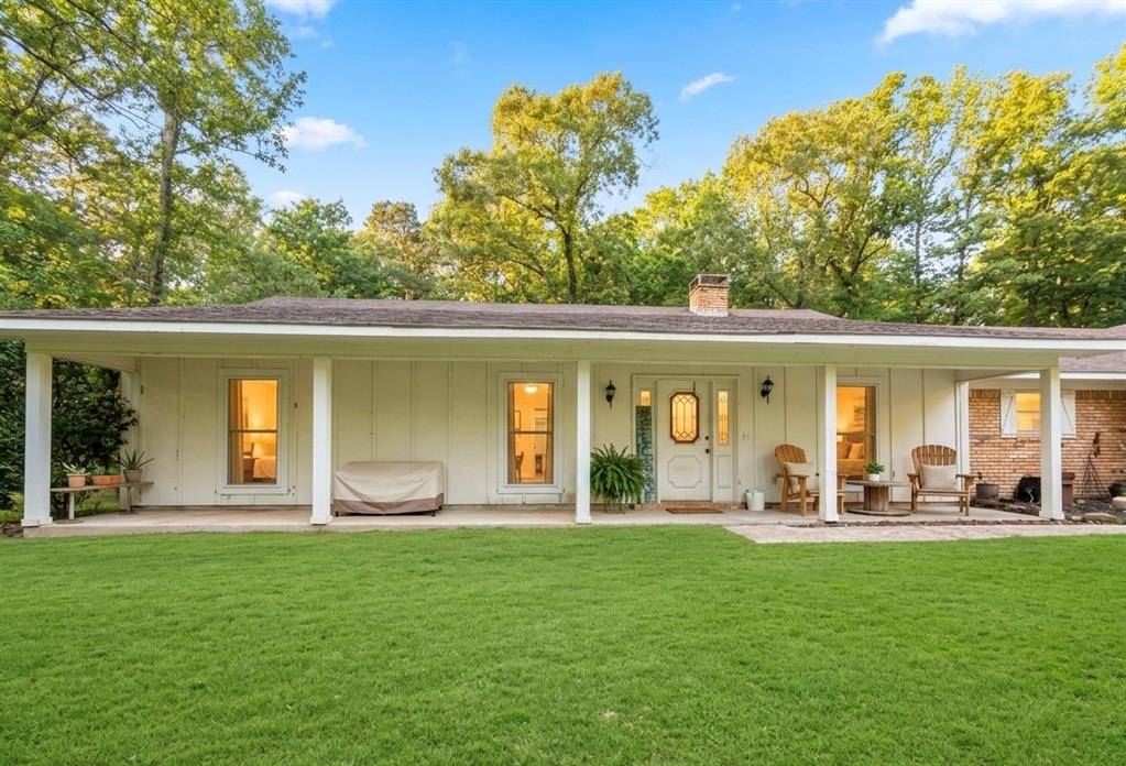 4312 Circle Square Drive, Mooringsport, LA 71060