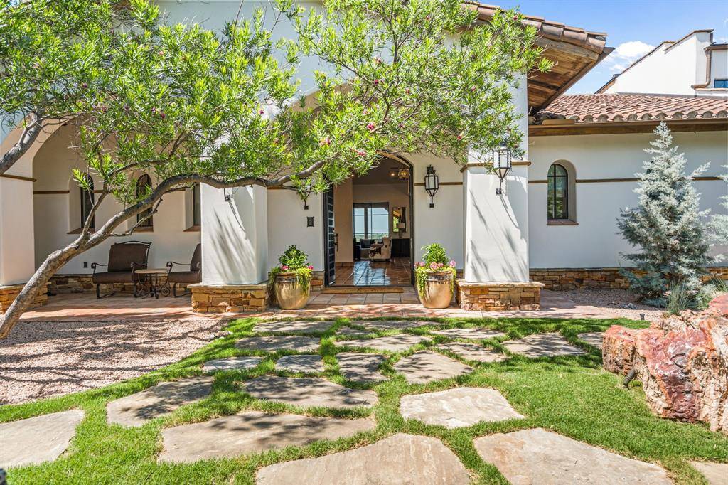321 Verna Trail N, Fort Worth, TX 76108