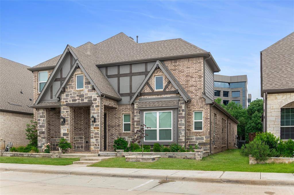 12569 Royal Oaks Lane, Farmers Branch, TX 75234