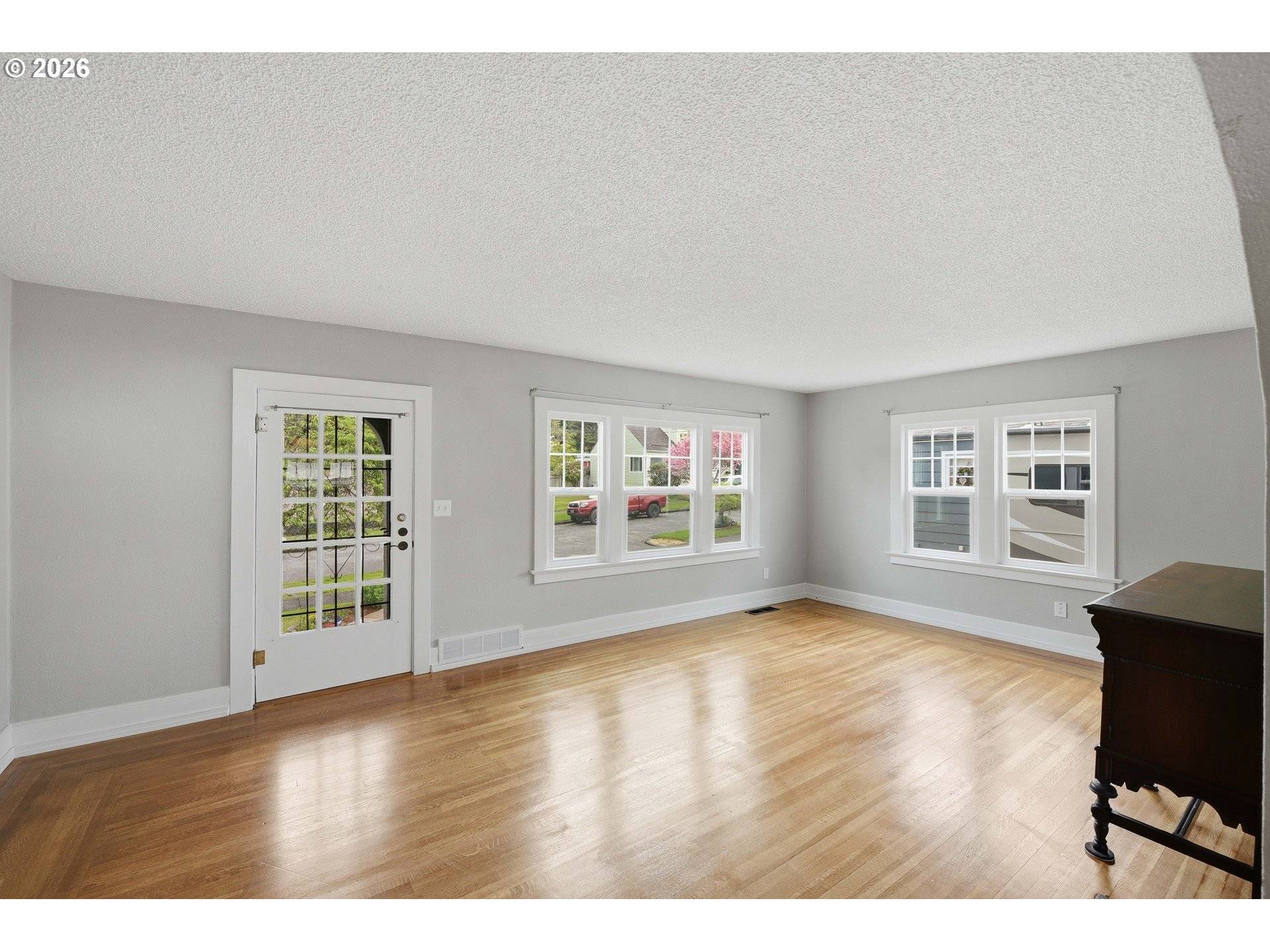 383 N FOLSOM ST, Coquille, OR 97423