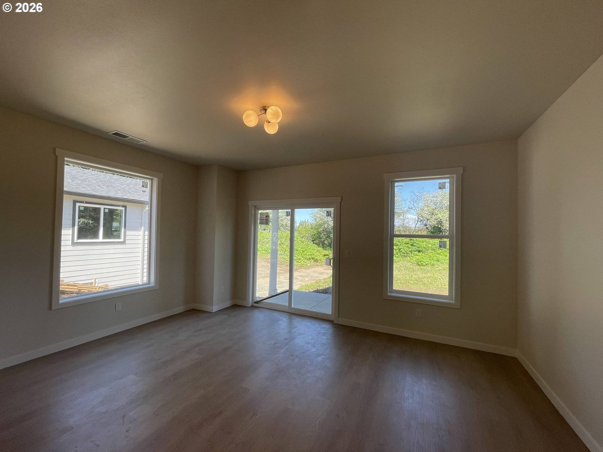 20751 NE Thompson TER, Fairview, OR 97024