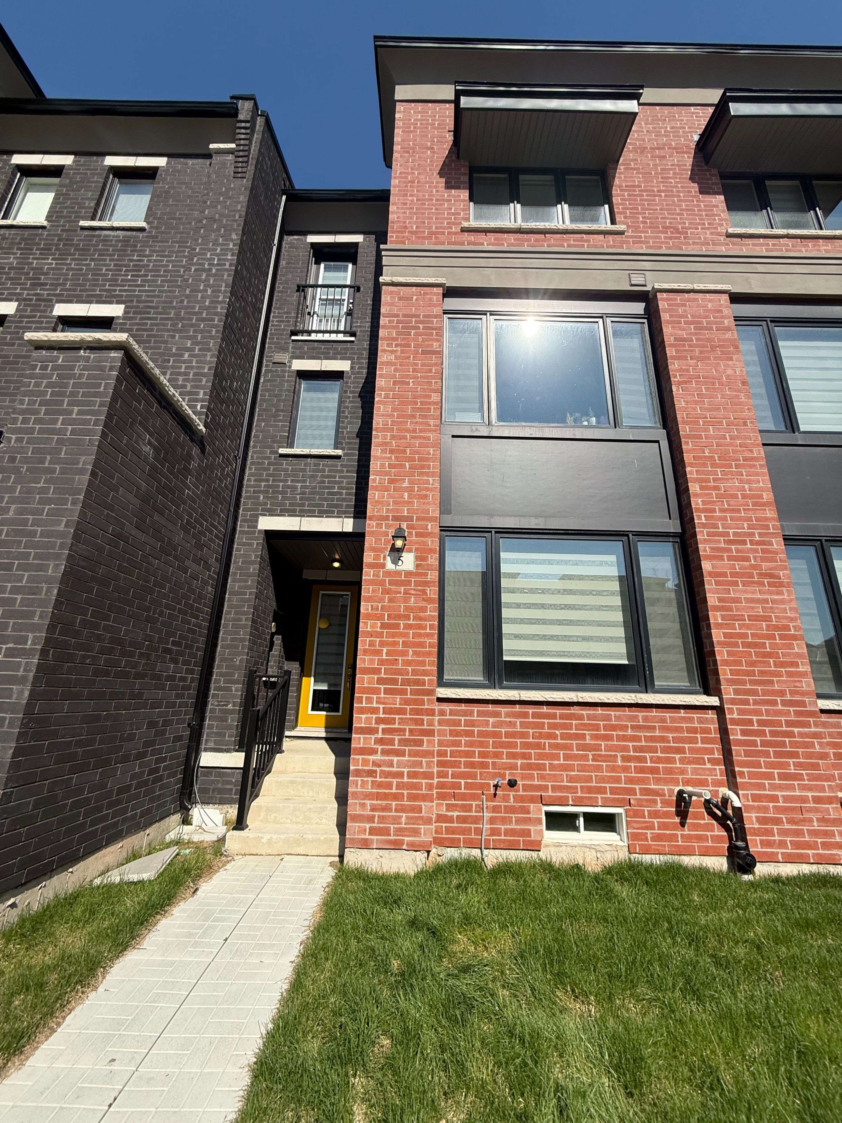5 Marvin AVE, Oakville, ON L6H 0Z6
