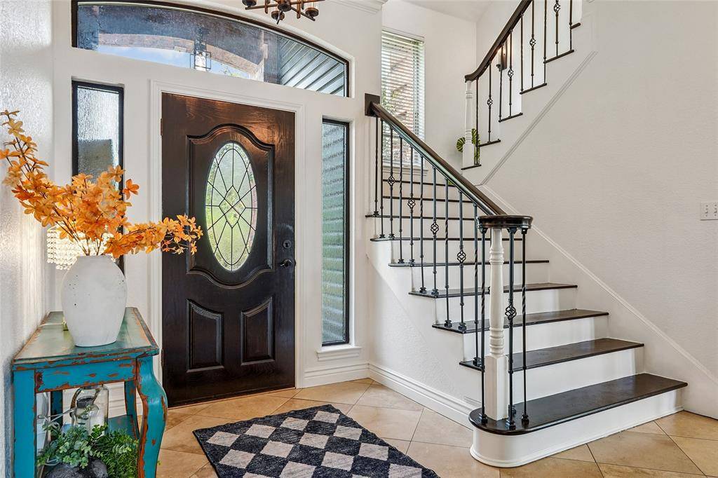 10 Ski Haven Drive, Justin, TX 76247