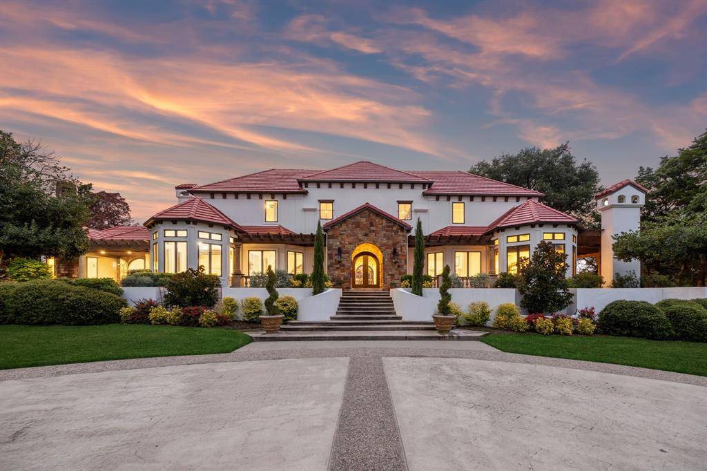 1900 Shady Oaks Drive, Southlake, TX 76092