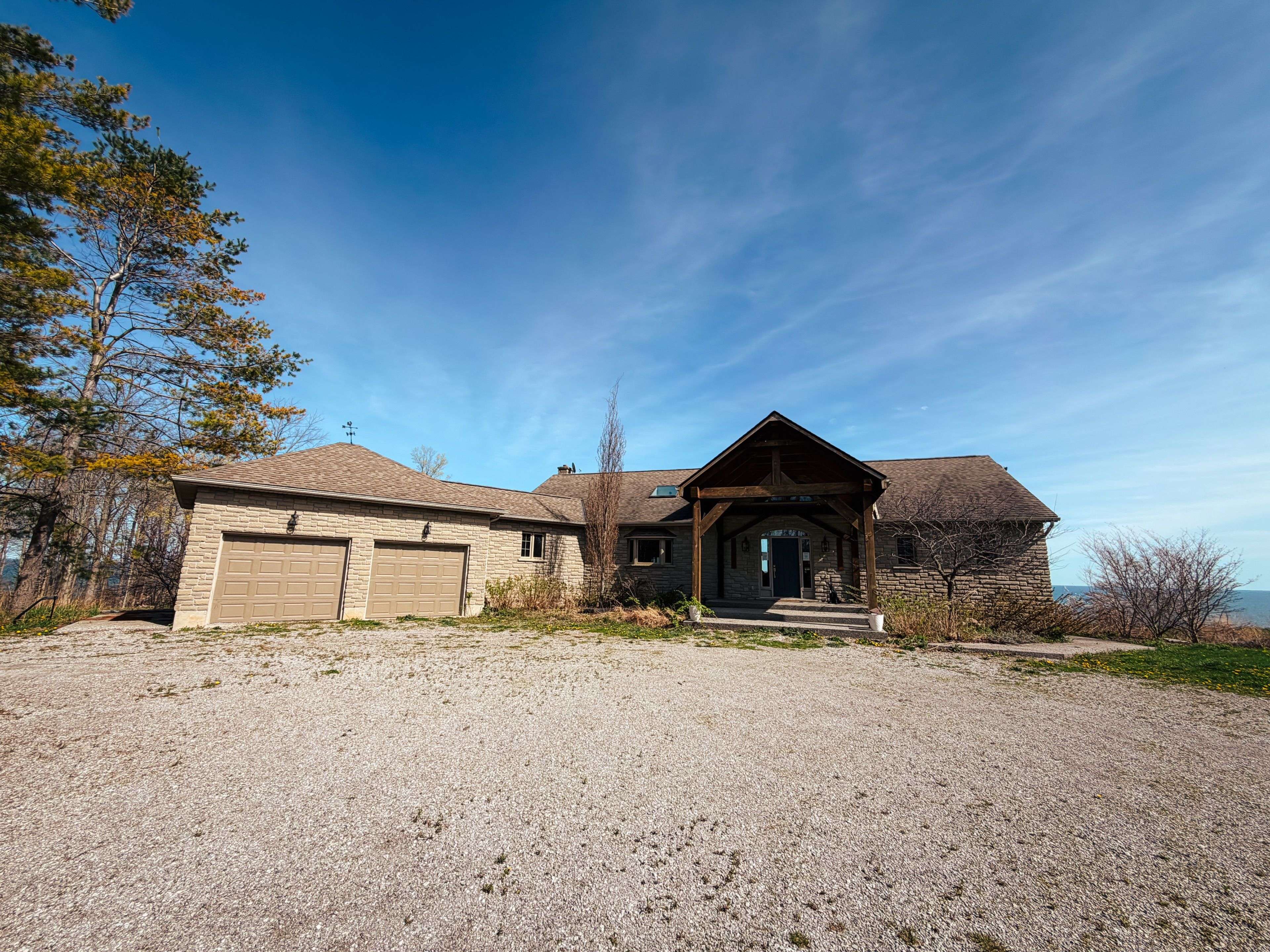 2720 Front RD, Norfolk, ON N0E 1W0
