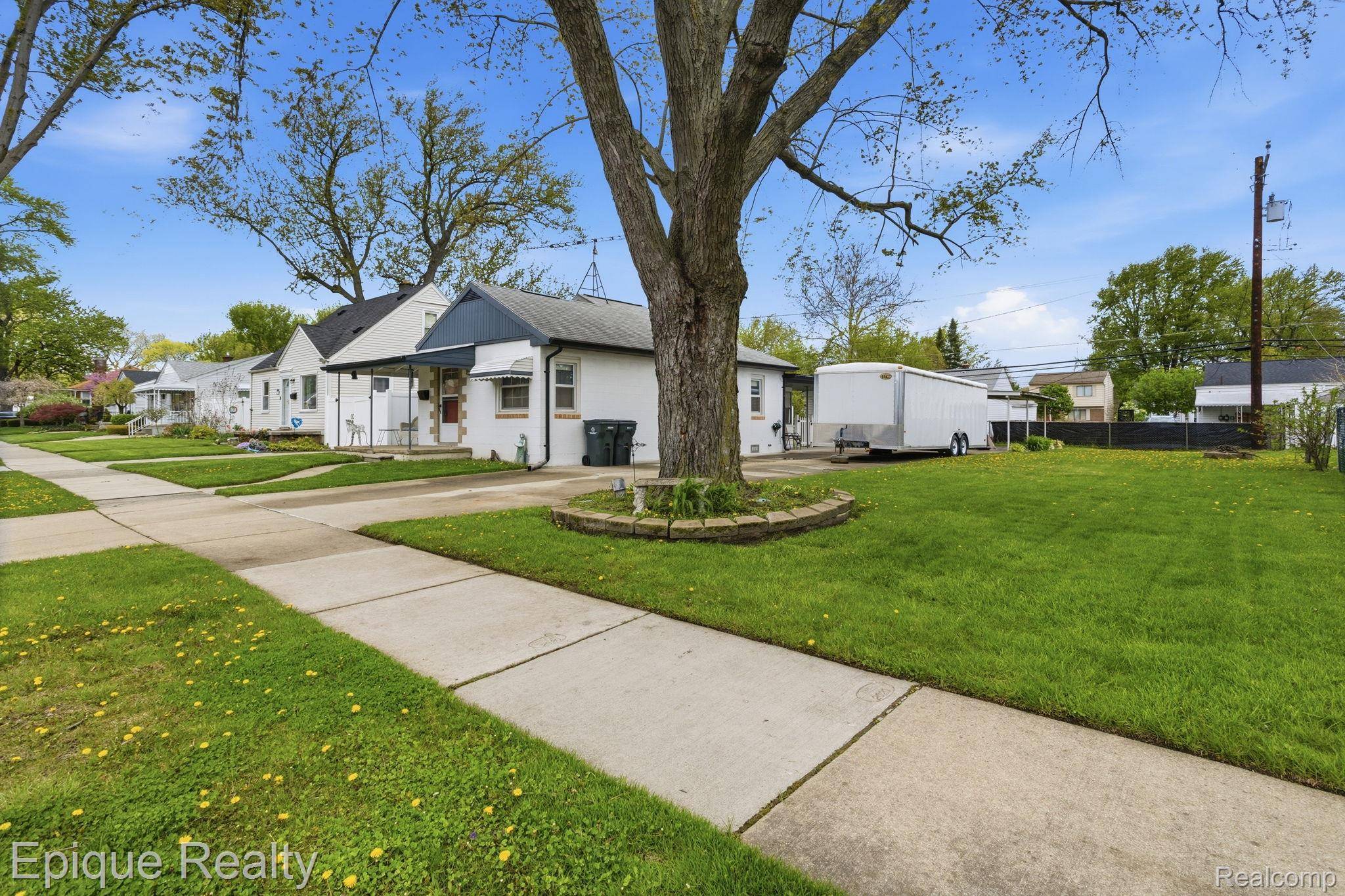 22449 California ST, Stclairshorescity_macomb, MI 48080