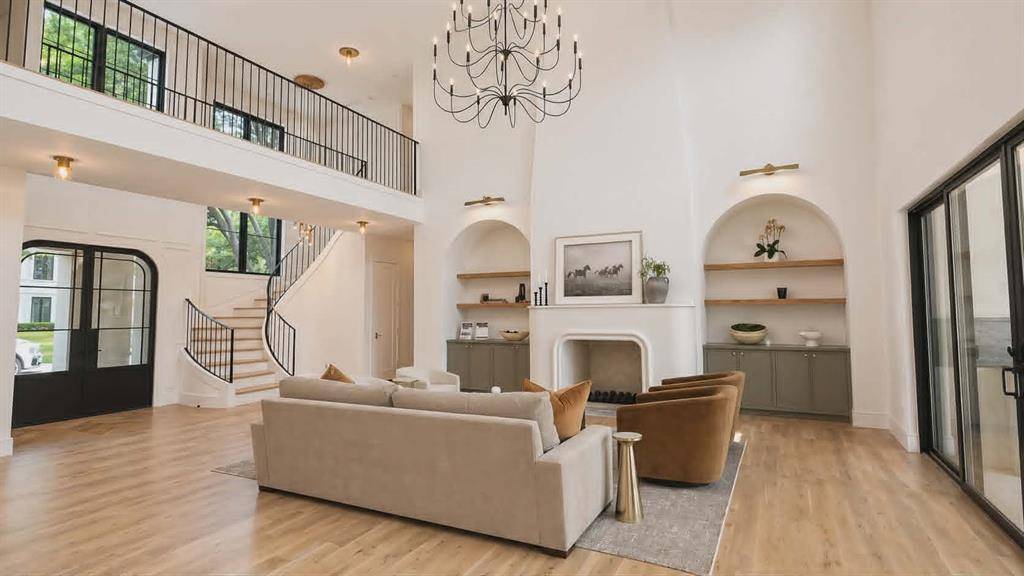 5510 Del Roy Drive, Dallas, TX 75230