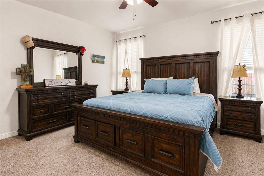142 Wagon Mound, Waxahachie, TX 75167