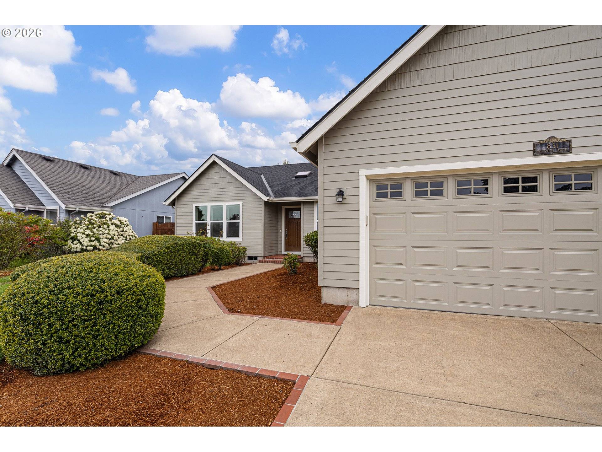 831 GREENWICH AVE, Eugene, OR 97404
