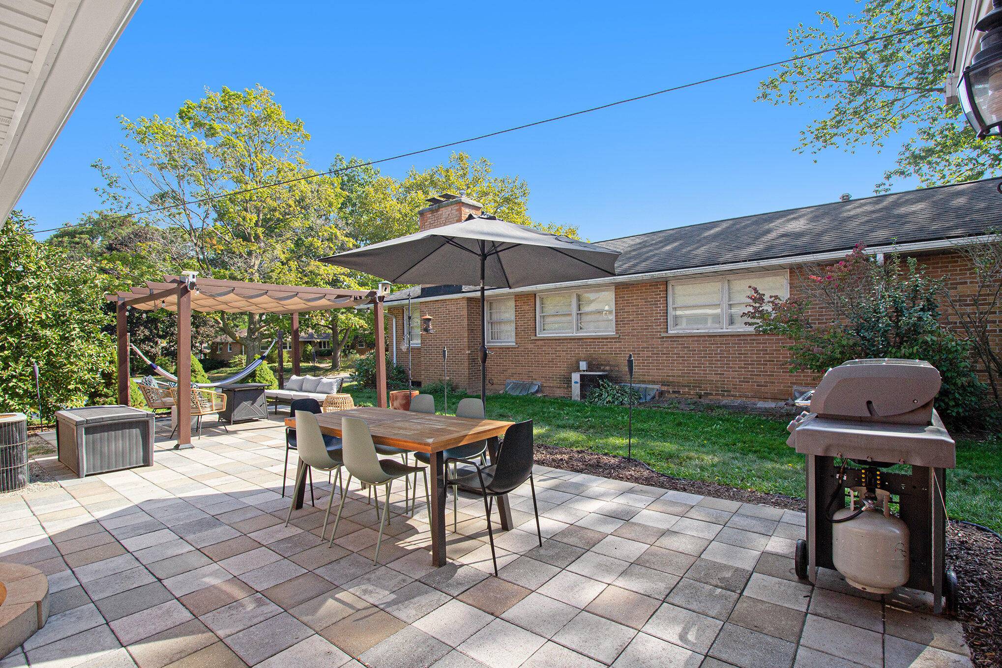 1209 Clague AVE, Annarborcity_washtenaw, MI 48103