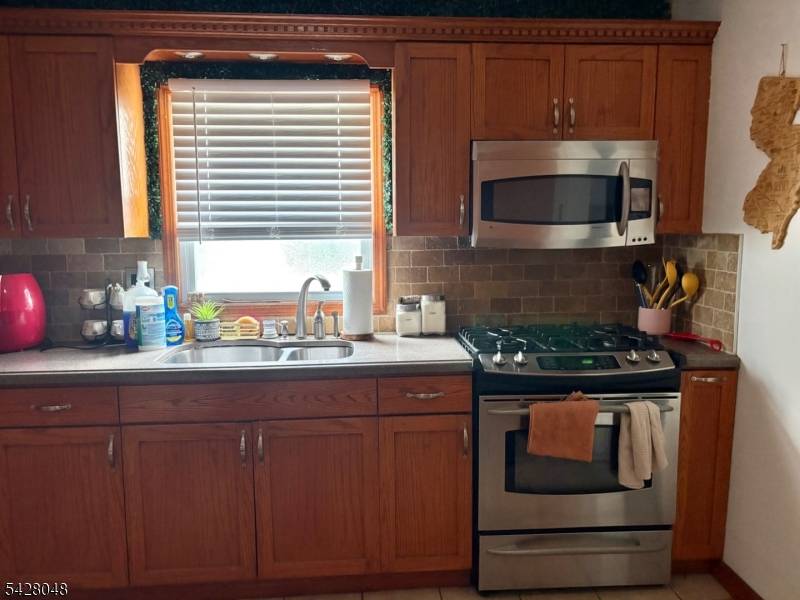 381 Highland Ave, Clifton City, NJ 07011