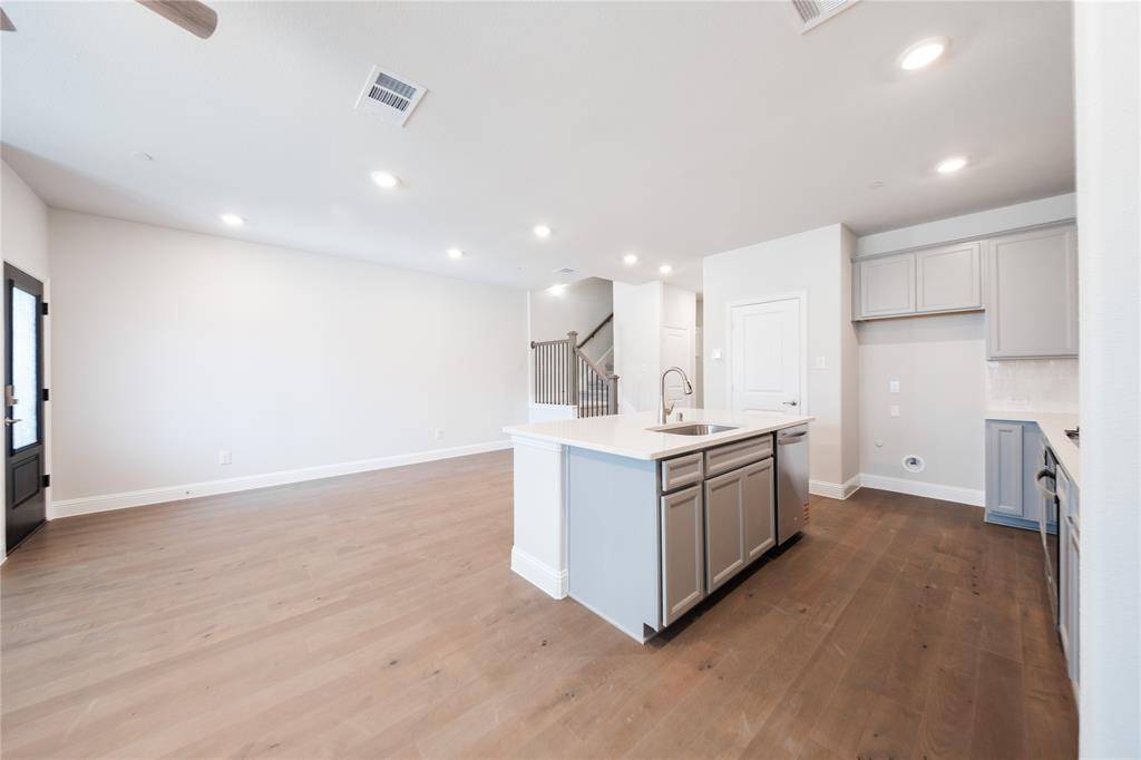2116 Naples Drive, Rowlett, TX 75088