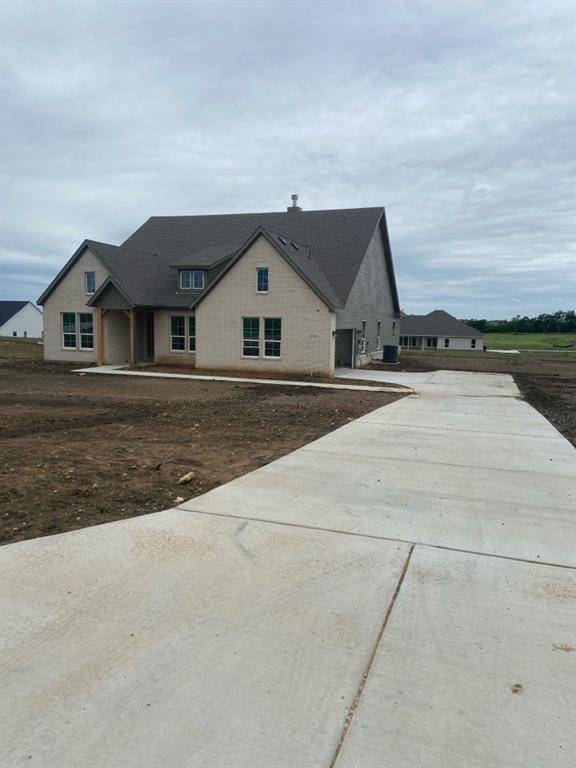 132 Hillview Trail, Decatur, TX 76234