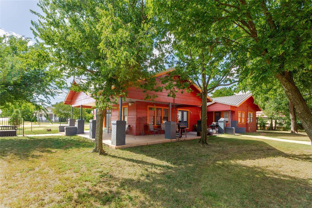 340 W 3rd Street, Baird, TX 79504